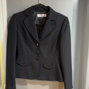 TAHARI women’s black striped blazer